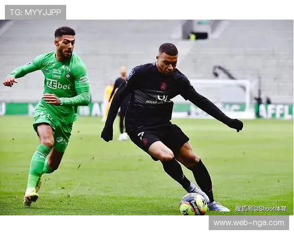 朗斯不败金身告破，积分榜榜首易主巴黎圣日耳曼